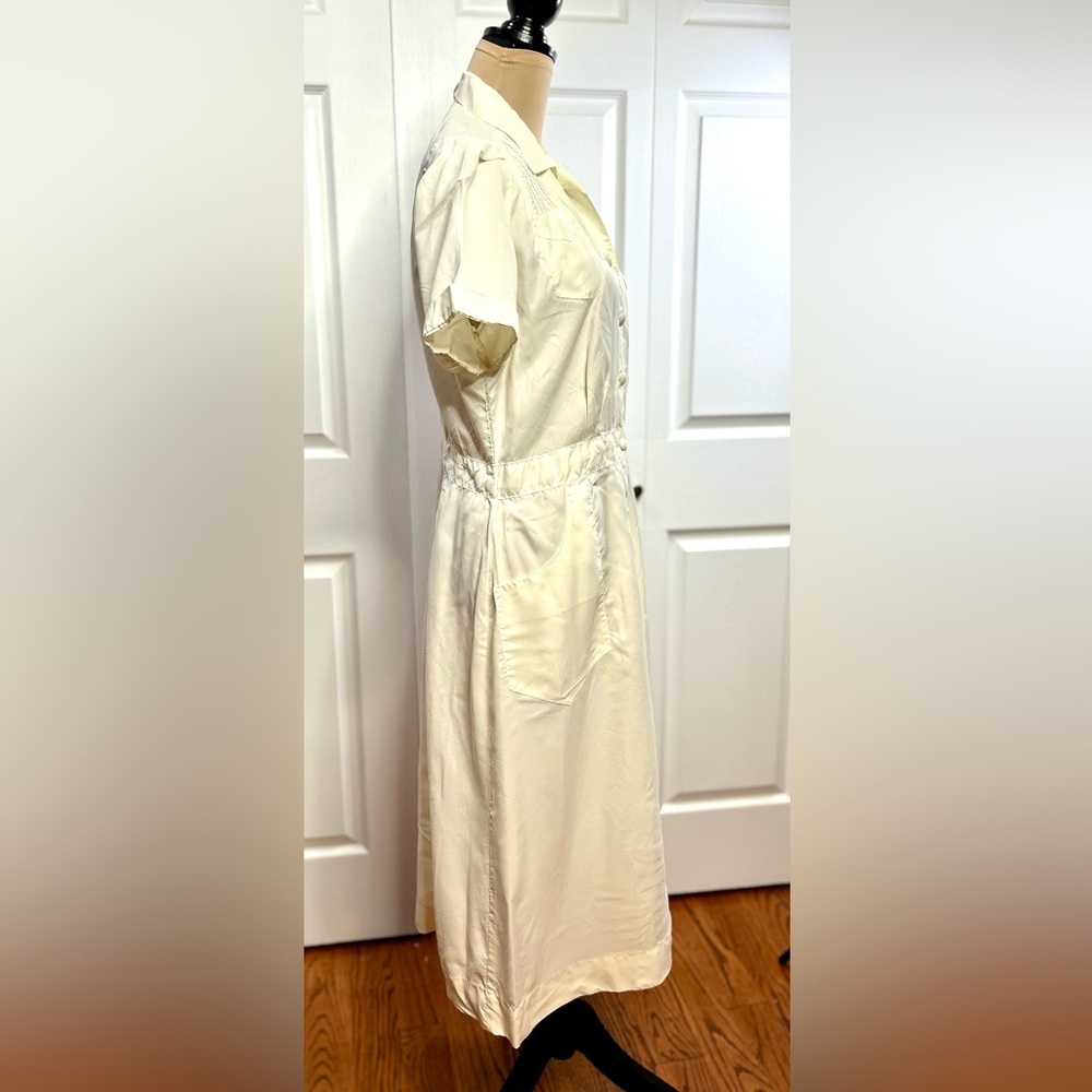 Vintage 60’s Nylon Nurse, Waitress, Beautician uniform - Picture 3 of 14